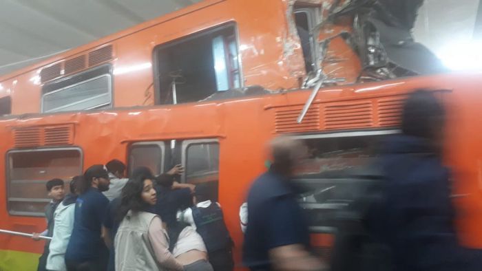 El Sistema de Transporte Colectivo Metro informa que, alrededor de las 23:30 horas del martes 10 de marzo, el tren No. 33 se impactó contra el tren No. 38 sobre la vía dirección Observatorio en la estación Tacubaya de la Línea 1. Foto: Especial, Cuartoscuro