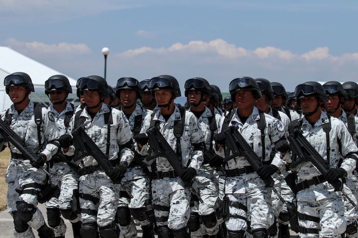 Elementos de la Guardia Nacional se retiran tras la Ceremonia de Clausura del 4º Escalón del curso de formación inicial para la integración de la Guardia Nacional. Foto: Galo Cañas, Cuartoscuro