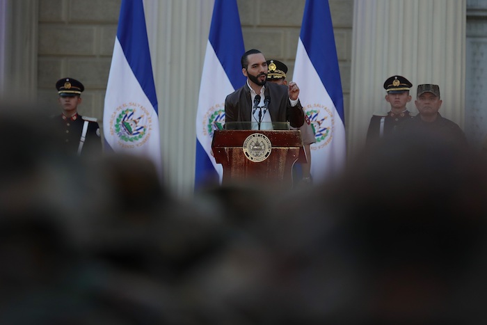 En La Imagen Un Registro Del Presidente De El Salvador Nayib Bukele c Quien AsegurÛ La Noche Del De Abril En Su Cuenta De Twitter Que No CumplirÌa Las Medidas Cautelares Dictadas En Un Fallo De La Sala De Lo Constitucional De La Corte Suprema De Justicia csj