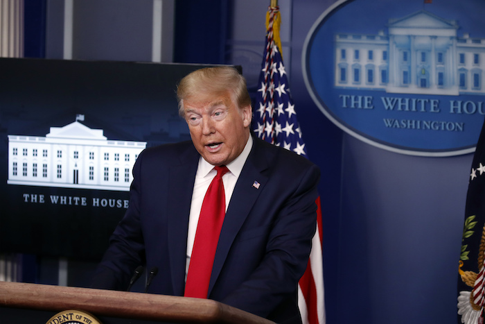 El Presidente Donald Trump Habla Con La Prensa Sobre El Coronavirus En La Sala De Prensa James Brady De La Casa Blanca El Viernes De Mayo De En Washington