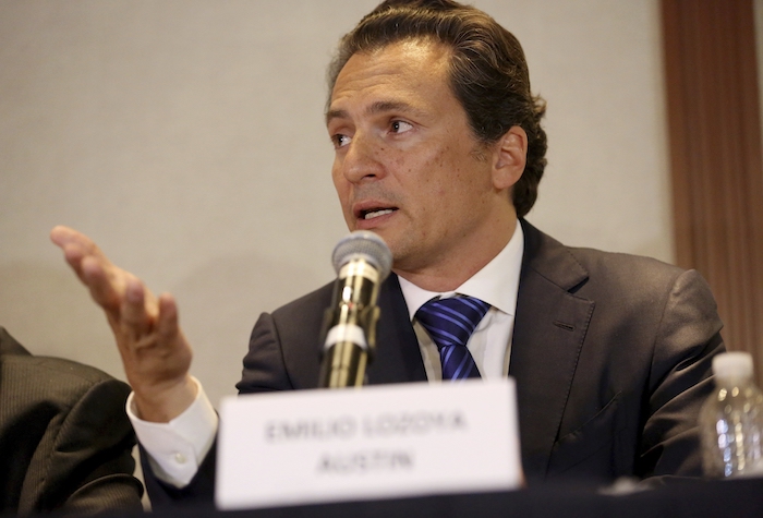 Fotografía de archivo del 17 de agosto de 2017 de Emilio Lozoya, exdirector de la estatal Petróleos Mexicanos, dando una conferencia de prensa en la ciudad de México. 