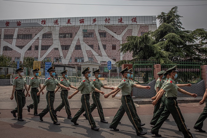 Todos los casos en Beijing estaban vinculados al mercado de alimentación al por mayor más grande de la ciudad, que fue cerrado el sábado. 