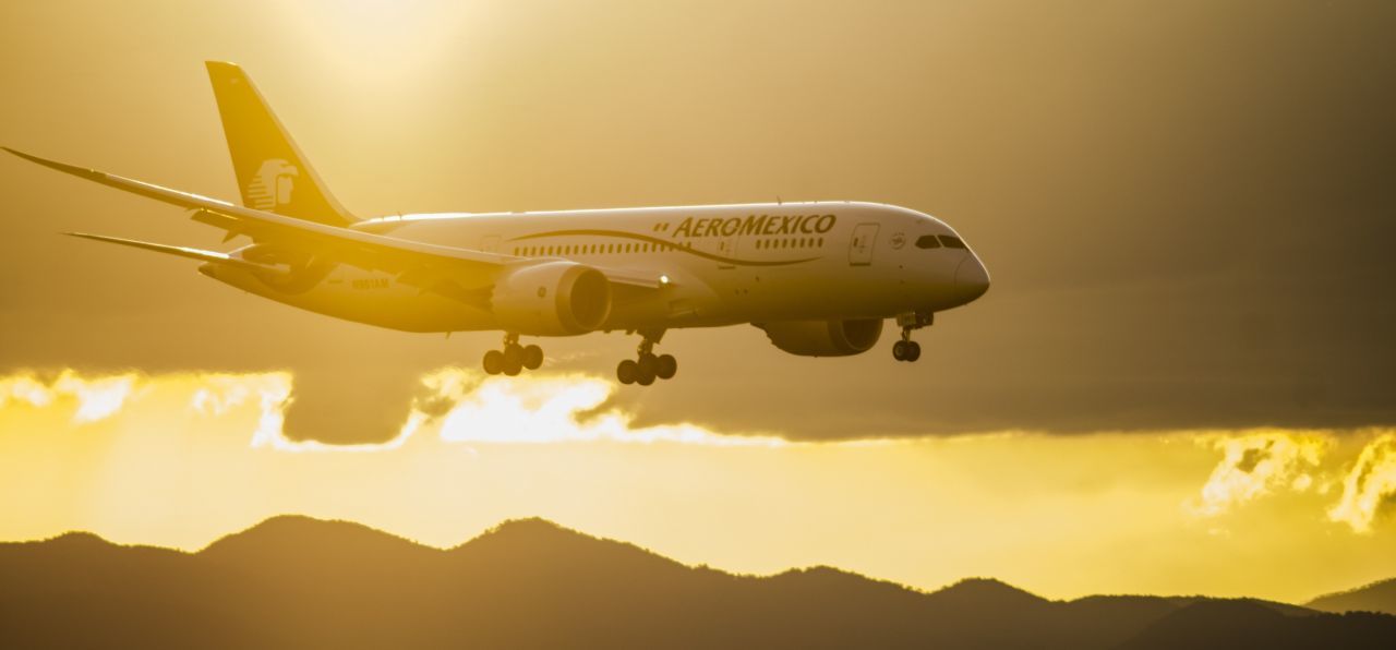 aeroméxico-avión-atardecer