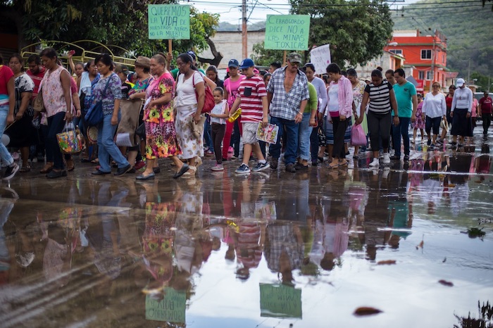 Protesta contra proyecto minero