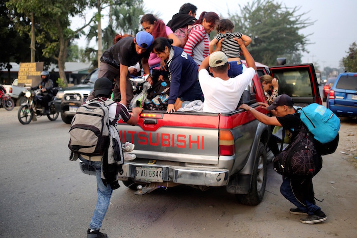 Un Grupo De Migrantes Hondureños Emprende Una Caravana Rumbo a Eu Desde La Ciudad De San Pedro Sula honduras