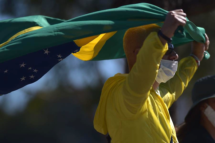 Simpatizantes Del Presidente De Brasil Jair Bolsonaro Fueron Registrados Este Domingo Al Manifestarle Su Apoyo Y Solidaridad Luego De Que El Mandatario Diera Positivo En Una Prueba De Covid En La Explanada De Los Ministerios En Brasilia brasil Efeandre Sousa Borges