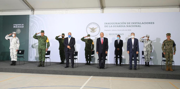 El Presidente Andrés Manuel López Obrador inaugura un cuartel de la Guardia Nacional en Jalisco.