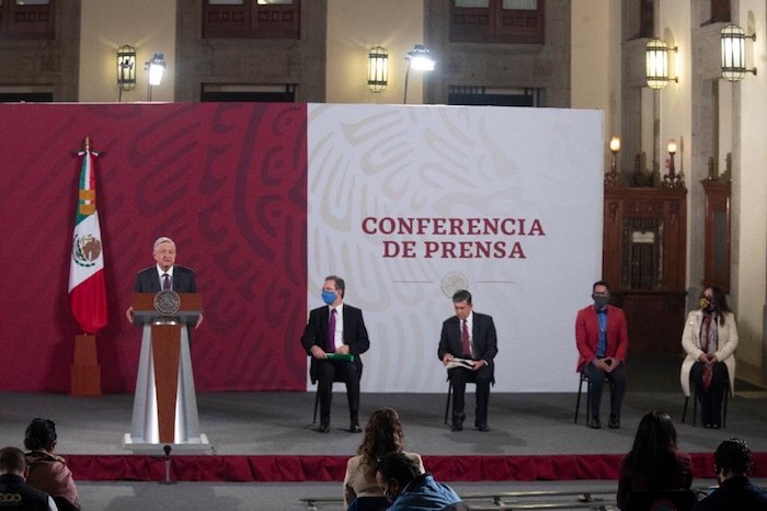 El Presidente de México encabeza su conferencia matutina este lunes en Palacio Nacional. 