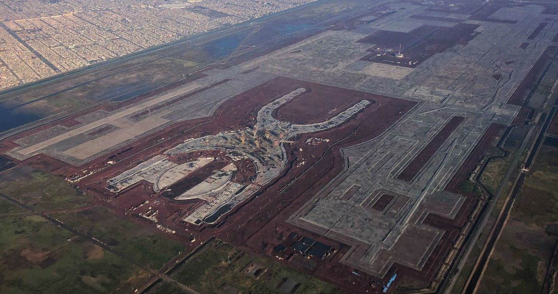 Vista aérea de la construcción del Nuevo Aeropuerto Internacional de México (NAIM).