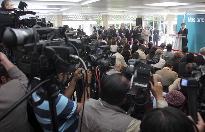 El expresidente Enrique Peña Nieto durante un encuentro con la prensa en 2012. Foto: Saúl López, Cuartoscuro