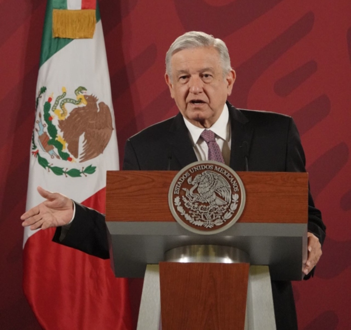 amlo-mano-izquierda-conferencia-4-septiembre-2020 (1)