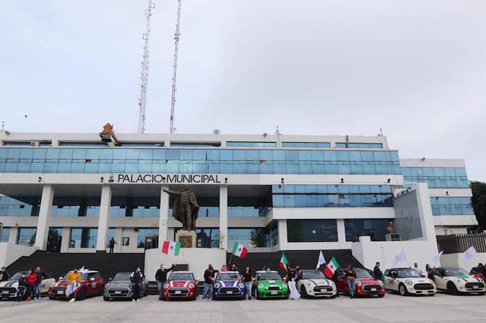 Los Mini Coopers Salieron Del Palacio Municipal Mexiquense