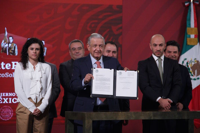 AMLO-INICIATIVA-OUTSOURCING