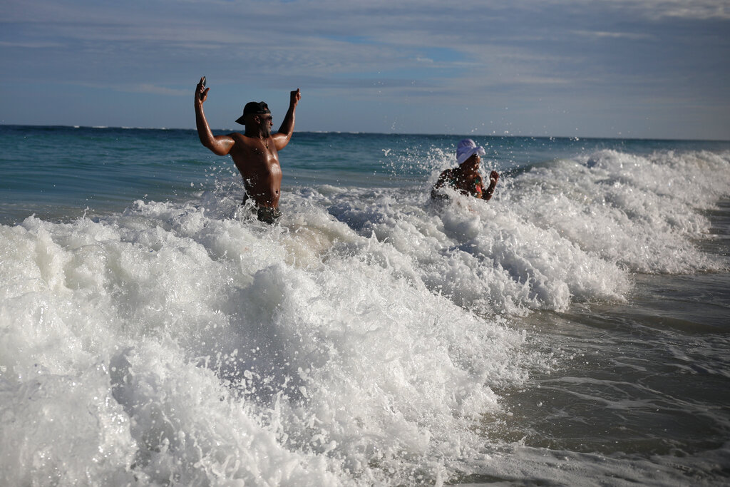 turistas-playas-quintana-roo