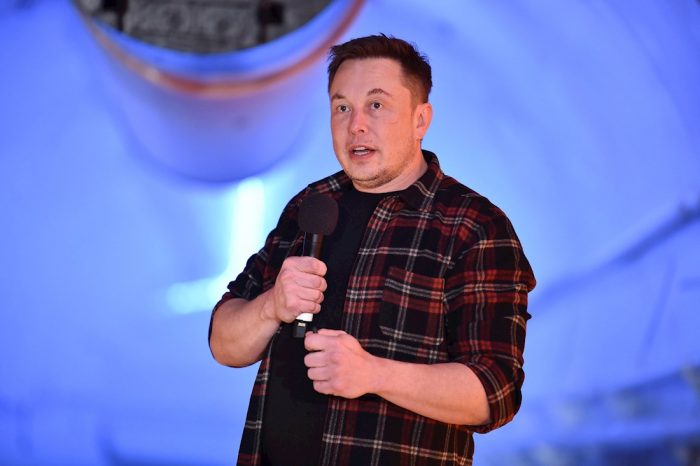 elon-musk-camisa-cuadros