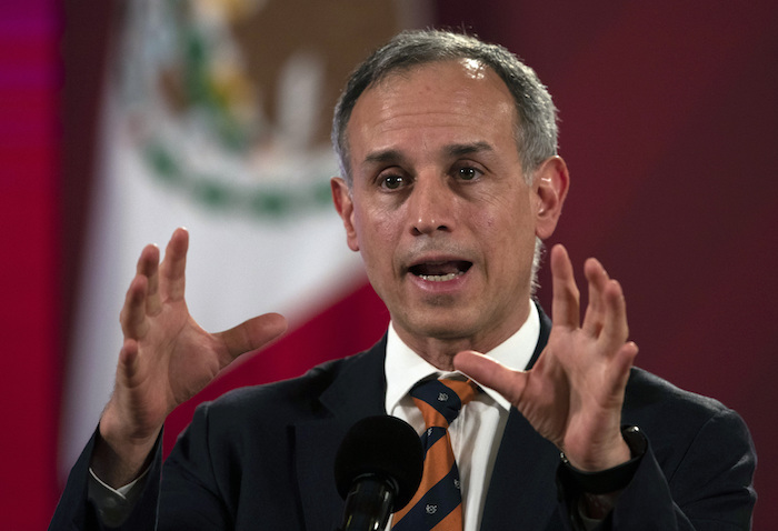 En esta foto de archivo del 13 de julio de 2020, el Subsecretario de Salud de México, Hugo López-Gatell, habla durante una conferencia de prensa en el Palacio Nacional de la Ciudad de México. 