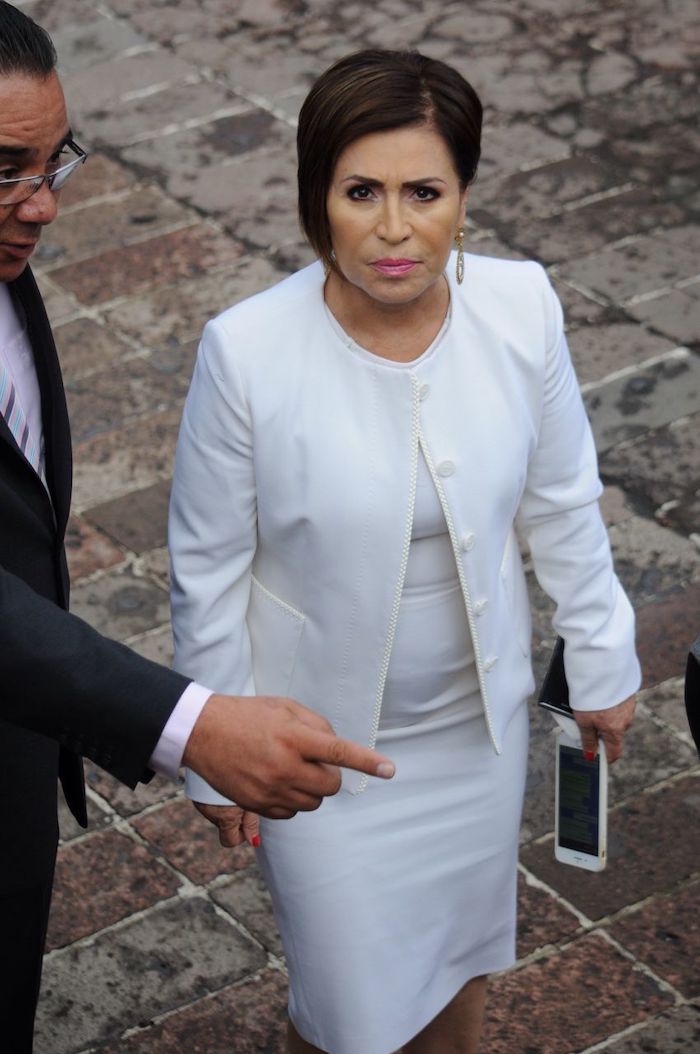 Rosario Robles asistió a la ceremonia del 171 aniversario de la gesta heroica de los Niños Héroes de Chapultepec y la explanada del altar a la patria.