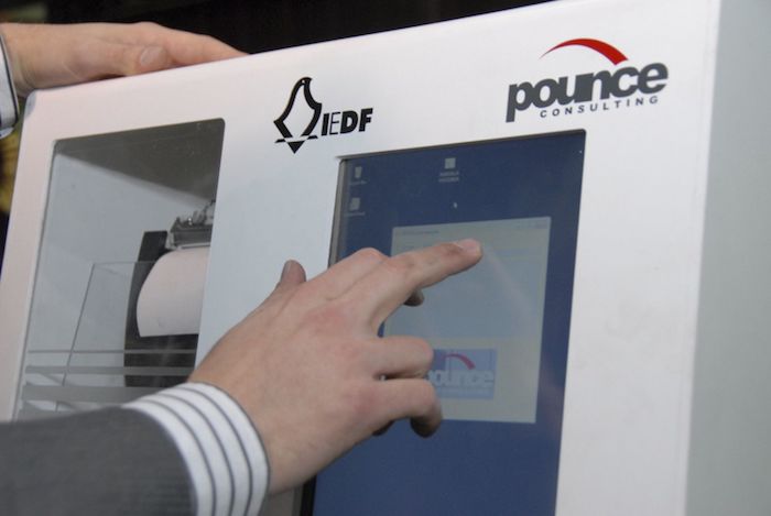 Máquina para votación electrónica. 