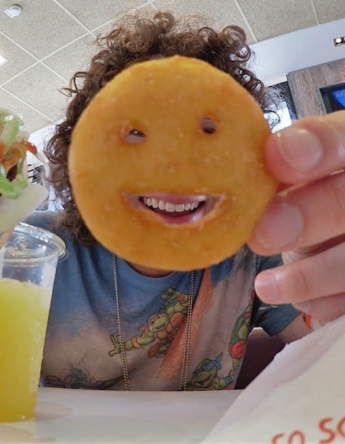 Luisito Comunica