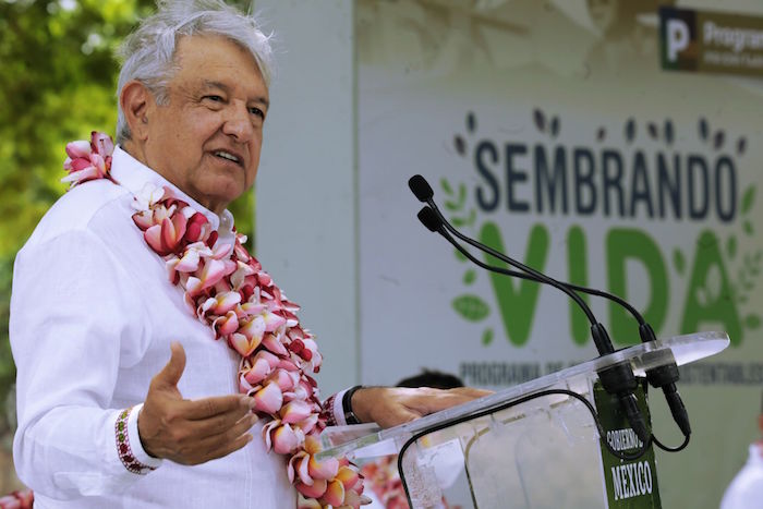 AMLO-SEMBRANDO-VIDA