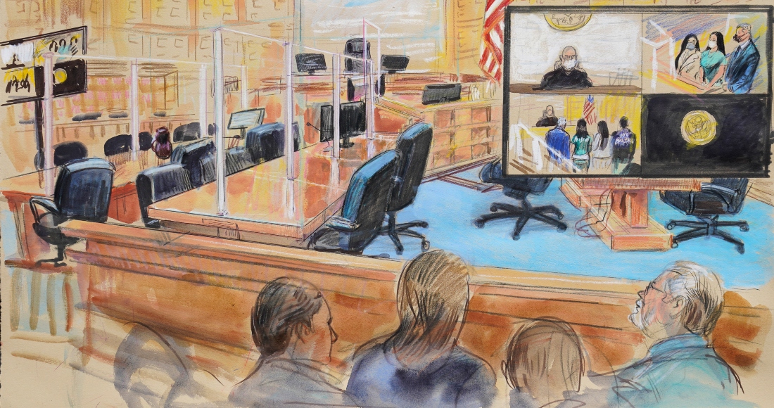 El dibujo de una artista muestra la audiencia para Emma Coronel Aispuro, esposa de Joaquín "El Chapo" Guzmán, en un tribunal de Washington, el jueves 10 de junio del 2021.