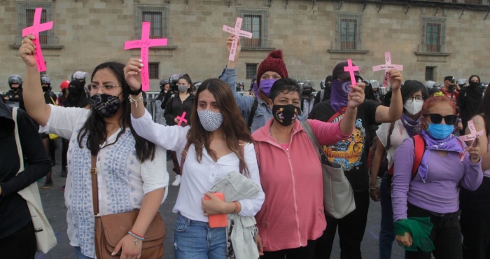 Marcha por los feminicidios en la Ciudad de México.