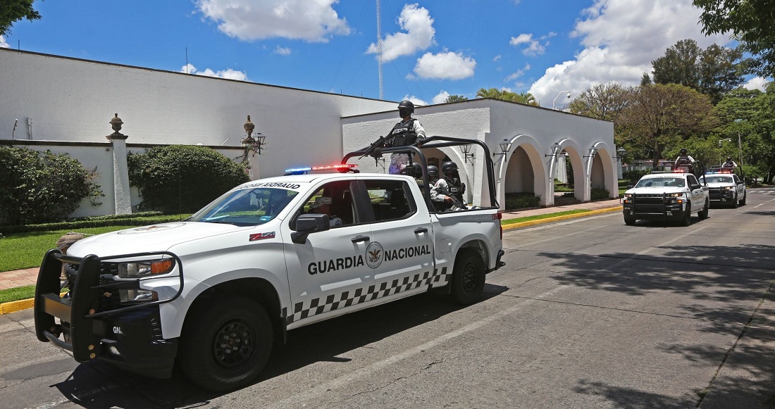 Policía se suicida en Casa Jalisco