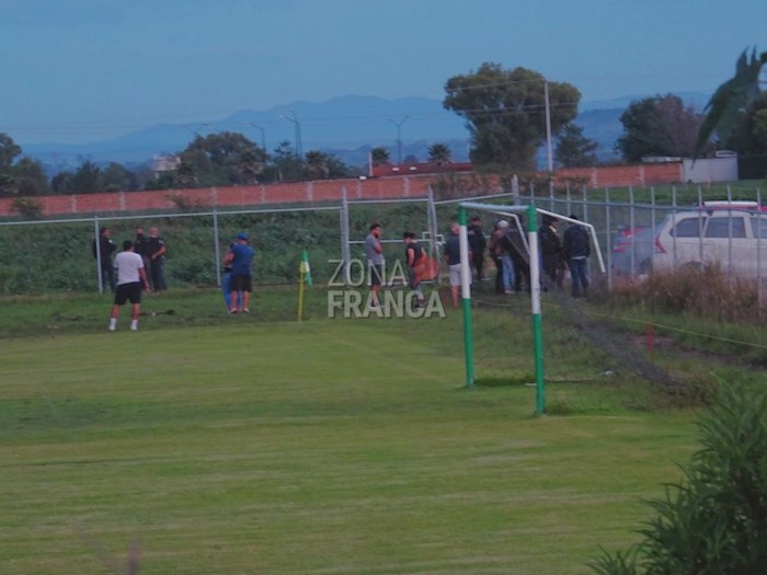 Parte De Los Presentes En El Partido De Futbol Celebrado En León Guanajuato