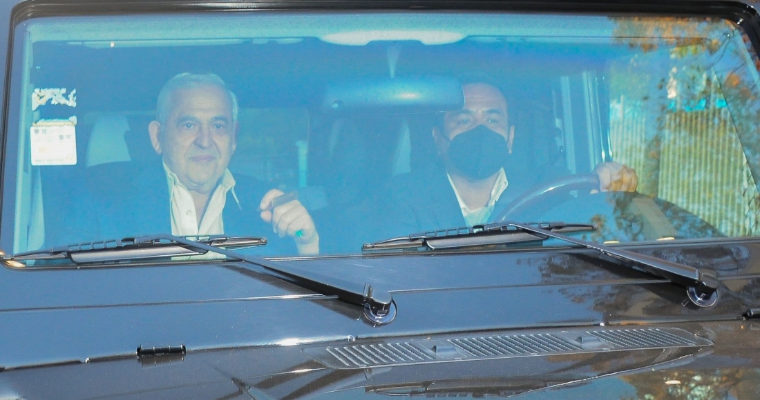 El empresario Alonso Ancira el 19 de abril de 2021, cuando salió a abordo de su camioneta del Reclusorio Norte.