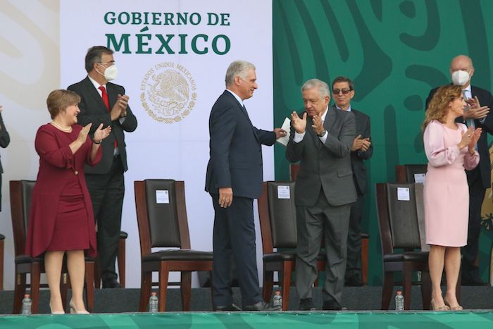 Miguel Díaz-Canel, Presidente de Cuba, fue invitado a participar en el Desfile Militar 2021.