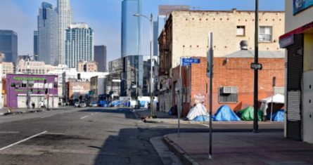 Skid Row, Los Ángeles, California.