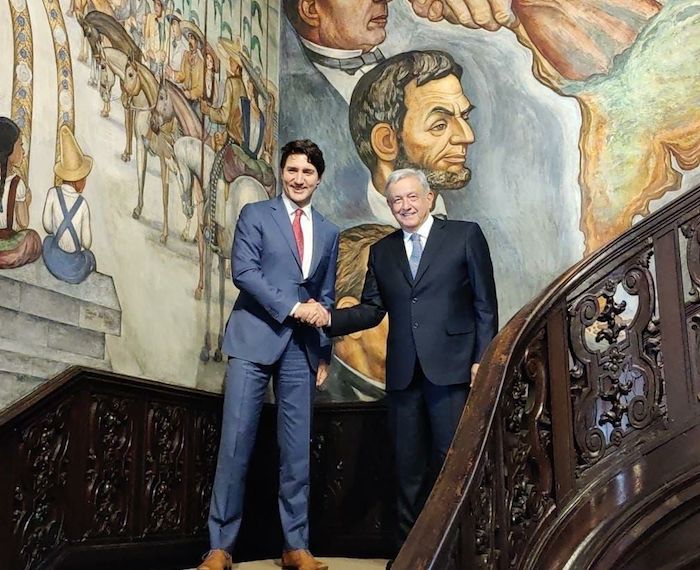 Andrés Manuel López Obrador y Justin Trudeau en el Instituto Cultural Mexicano.