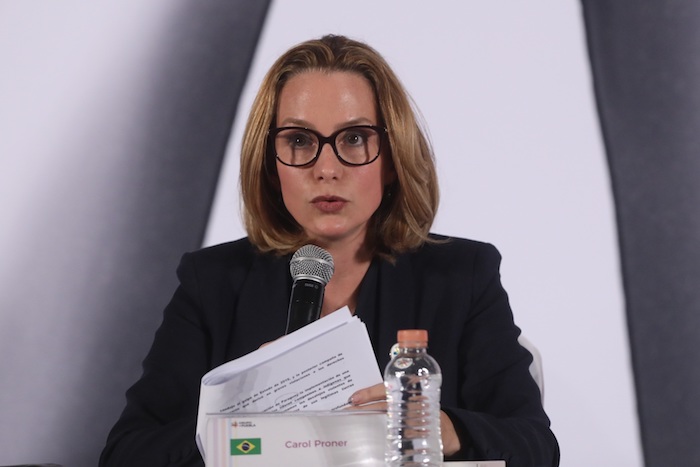 La Abogada Brasileña Carol Proner Habla Durante La Clausura Del Séptimo Encuentro Del Grupo De Puebla En La Ciudad De México méxico Foto Sáshenka