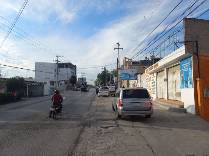 Más tarde, en varios puntos de la ciudad, por lo menos tres vehículos más también fueron explotados.