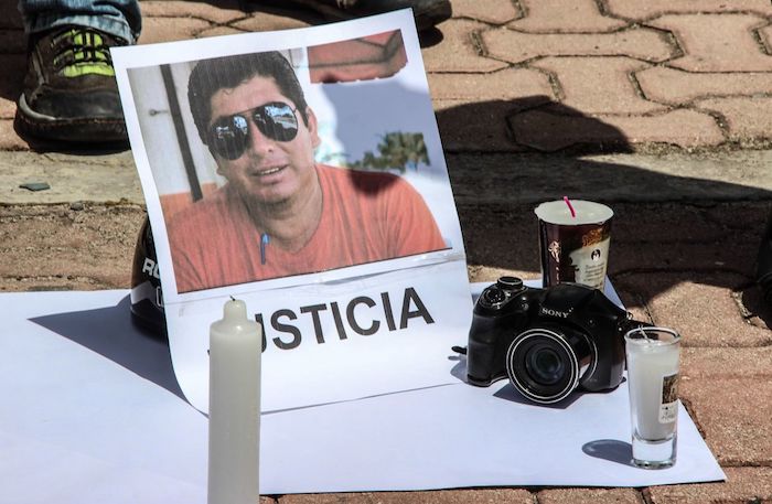 El pasado 30 de junio de 2018, compañeros del periodista asesinado José Guadalupe Chan Dzib protestaron en Playa del Carmen, Quintana Roo.