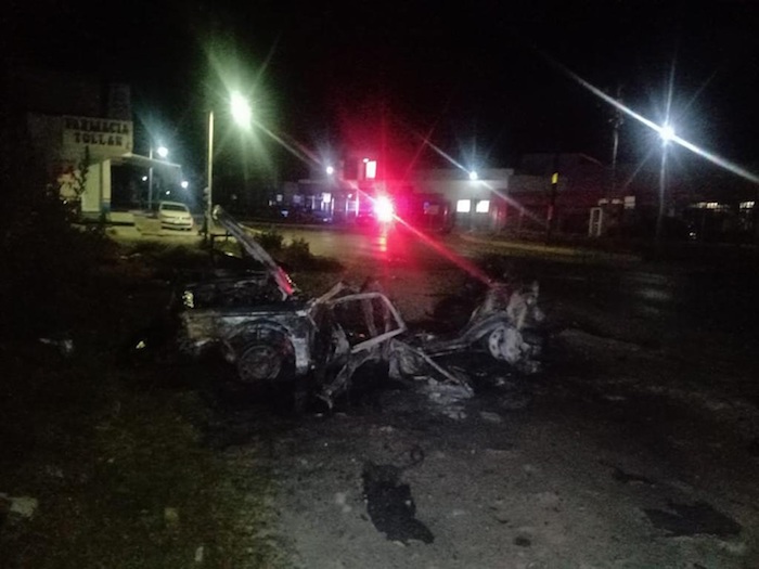 Fotografía Cortesía Del Diario La Región De Tula Que Muestra Los Restos De Un Auto Alrededor Del Penal De Tula Hoy En El Estado De Hidalgo méxico