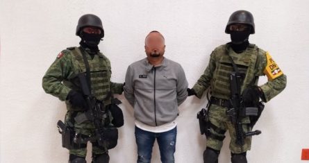 Liderado por "El Marro", el Cártel Santa Rosa de Lima se dedicaba al robo de hidrocarburo, conocido como "huachicol"; así como secuestros, extorsiones y homicidios.