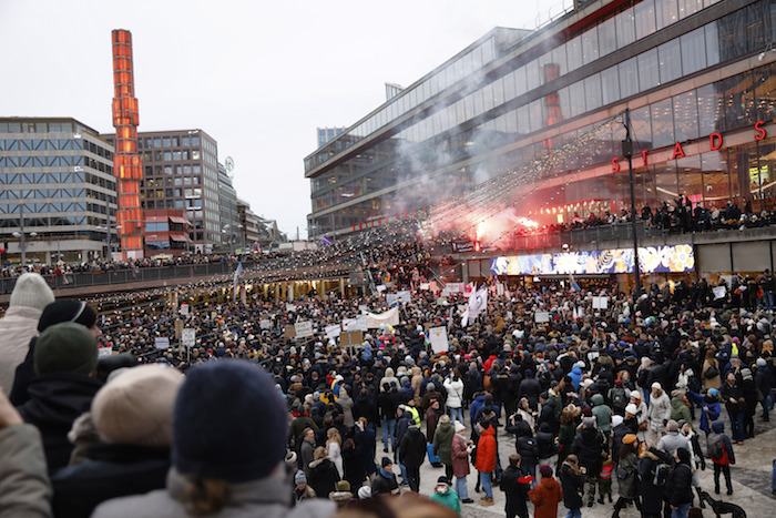 La protesta en contra de las medidas contra el coronavirus en Estocolmo, Suecia, el 22 de enero del 2022.