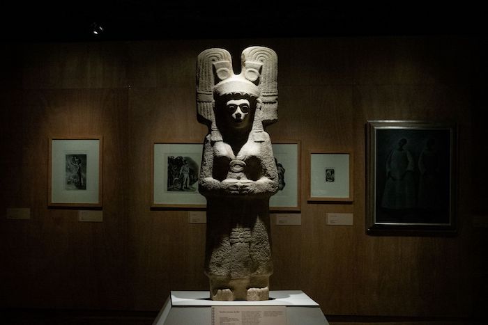 Aspectos De La Escultura Denominada La la Joven De Amajac Cuya Replica Será La Que Ocupe El Lugar En La Glorieta De Colón Sobre Paseo De La Reforma Avenida Ubicada En La Ciudad De México