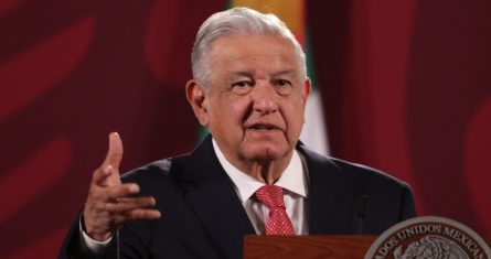 El Presidente Andrés Manuel López Obrador en conferencia de prensa en Palacio Nacional.