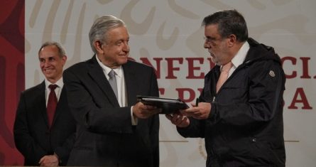 El Presidente Andrés Manuel López Obrador y Julio Scherer Ibarra, su exconsejero Jurídico.