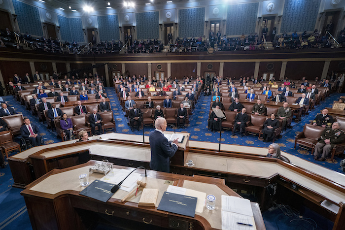 El Presidente de Estados Unidos, Joe Biden, ofrece su primer discurso sobre el Estado de la Unión ante el pleno del Congreso en el Capitolio, el martes 1 de marzo de 2022 en Washington.