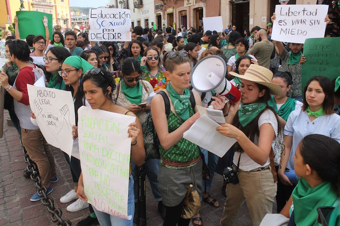 En Septiembre De Un Grupo De Mujeres Marchó Por El Centro De Guanajuato a Favor De La Legalización Del Aborto