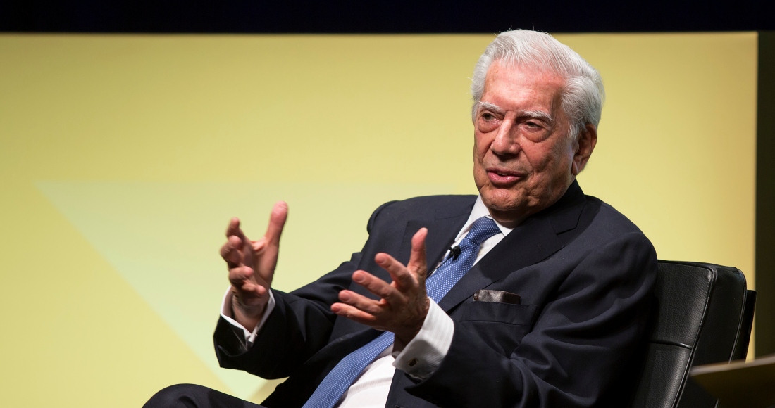 El escritor peruano y Premio Nobel de Literatura Mario Vargas Llosa en una imagen de archivo.