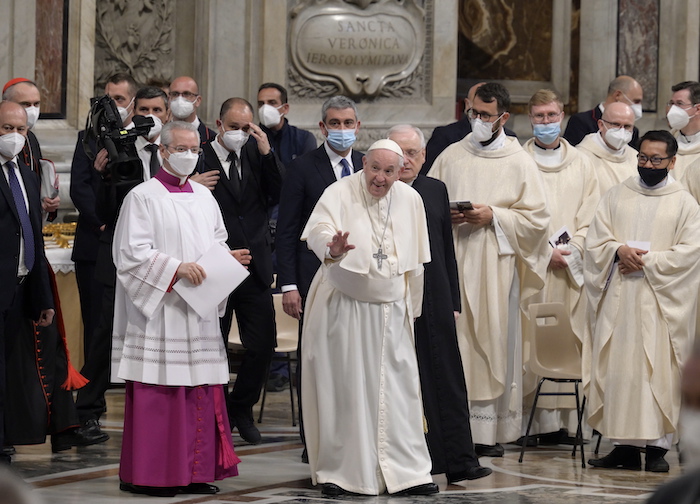 El Papa Francisco En Este Domingo En La Basílica De San Pedro En El Vaticano