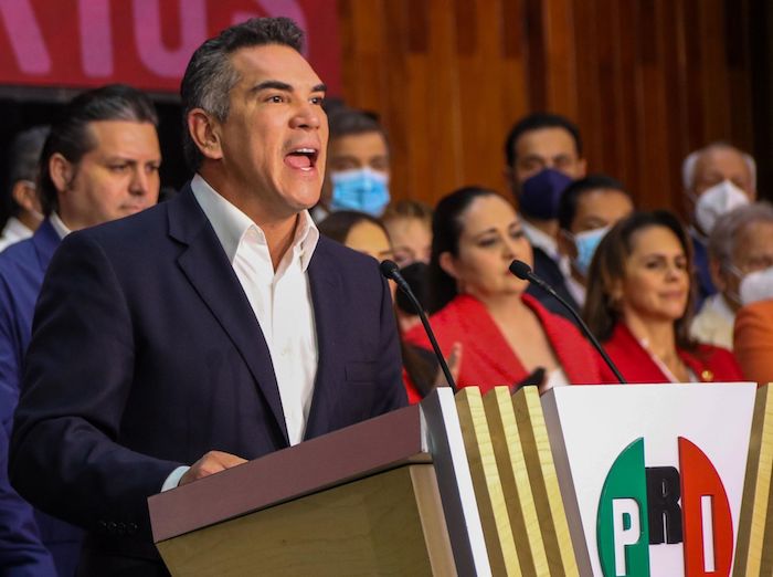 Alejandro Moreno, líder nacional del PRI, cuando anunció que su partido no aprobaría la Reforma Eléctrica del Presidente Andrés Manuel López Obrador.