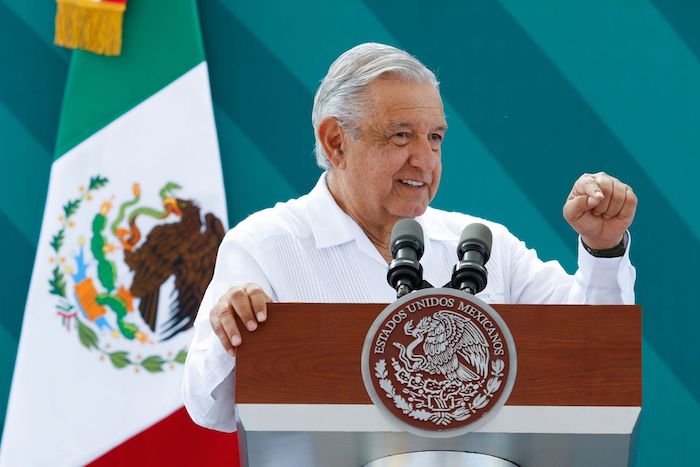 El Presidente Andrés Manuel López Obrador durante la conferencia mañanera en Cajeme, Sonora.