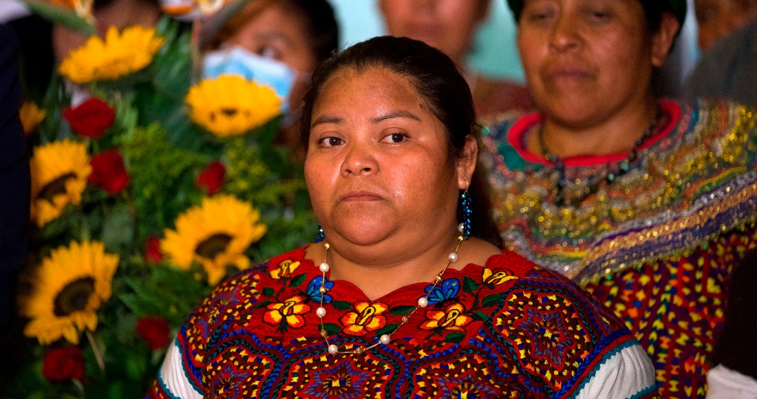 La migrante guatemalteca Juana Alonzo Santizo llega al aeropuerto internacional de La Aurora, el domingo 22 de mayo de 2022, en Ciudad de Guatemala.