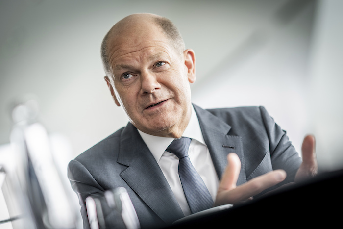 El Canciller Alemán Olaf Scholz Hace Declaraciones Durante Una Entrevista En Su Oficina En La Cancillería En Berlín El Viernes De Junio De