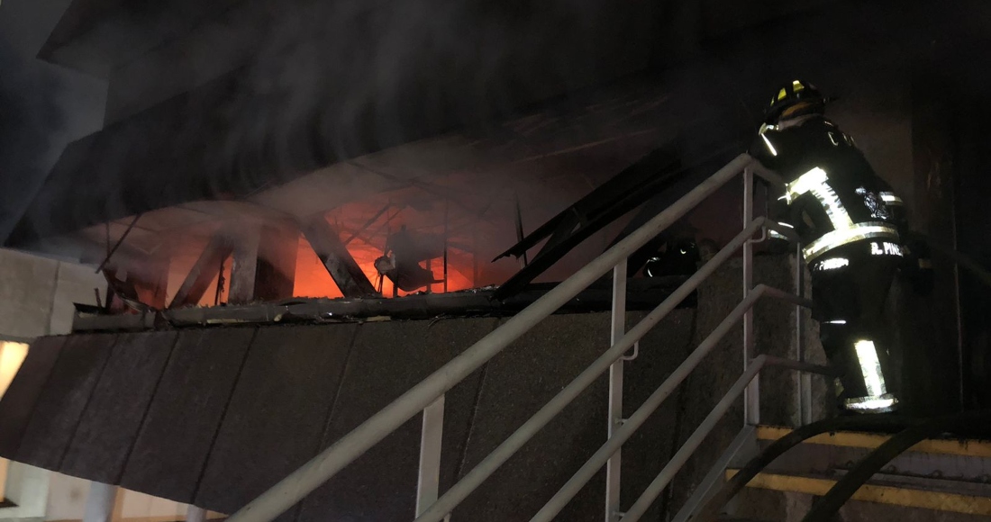 Un incendio se registró la mañana de este lunes en un edificio de la Secretaría de Obras y Servicios (Sobse) de la Ciudad de México.